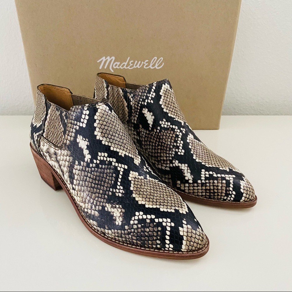 Madewell low Chelsea boots snake